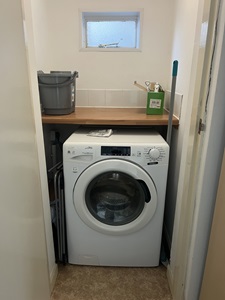 Utility room (washer/dryer)